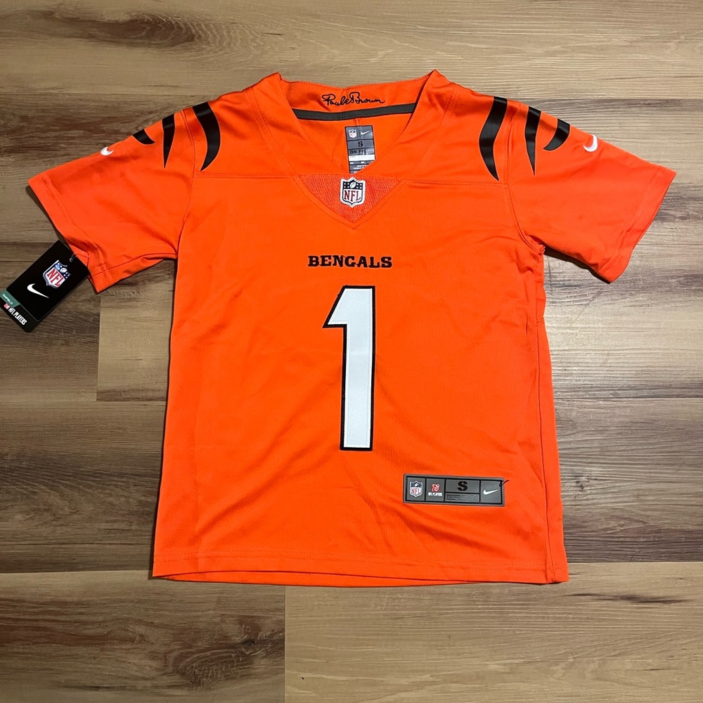 Youth Small Ja'Marr Chase #1 Cincinnati Bengals Stitched Orange Nike Jersey NWT